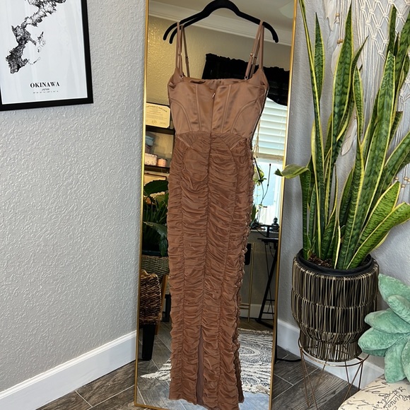 HOUSE OF CB 'Lilian' Mocha Corset Maxi Dress NWOT - Picture 8 of 14